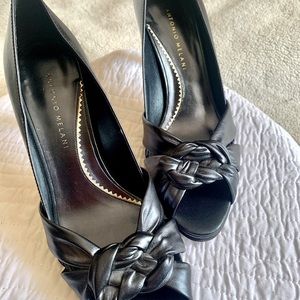 ANTONIO MELANI Navy peep toe pumps, leather, knot detail, US Size 7.5